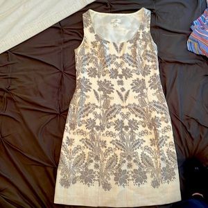 Ladies sleeveless dress . Size 4 Loft Barely worn, length below knee. I am 5’4”.